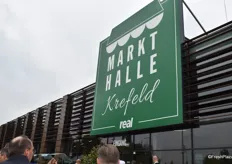 Einstimmung am Montag: Exkursion zur Markthalle Krefeld, einem real Konzeptstore.